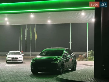 Авто Tesla Model X 2019 № 8412175