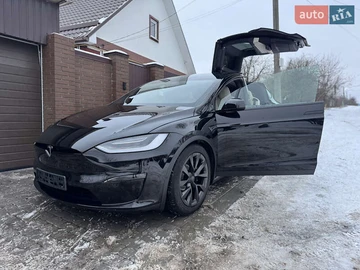 Авто Tesla Model X 2022 № 8412199