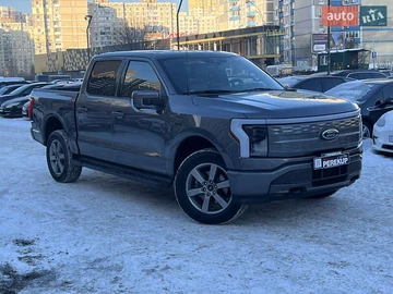 Авто Ford F-150 2022 № 8412273