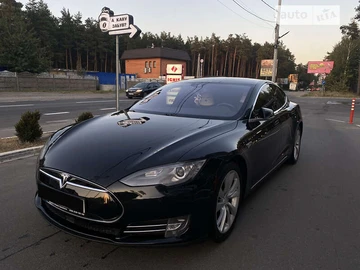 Авто Tesla Model S 2015 № 8412375