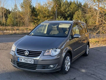 Авто Volkswagen Touran 2008 № 8412435