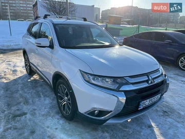 Авто Mitsubishi Outlander 2017 № 8413226