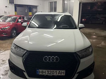 Авто Audi Q7 2017 № 8413429