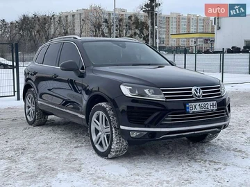 Авто Volkswagen Touareg 2014 № 8413437