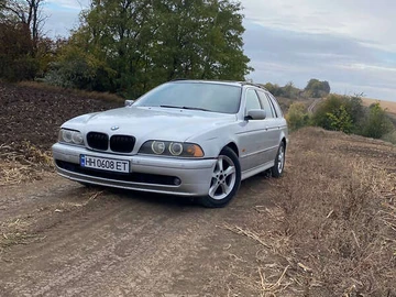Авто BMW 5 Series 2002 № 8413785