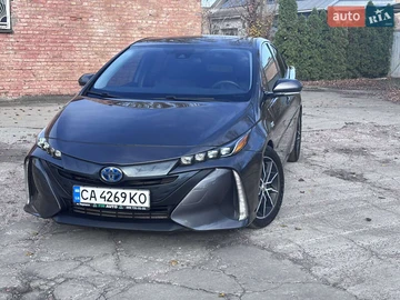 Авто Toyota Prius 2017 № 8414127