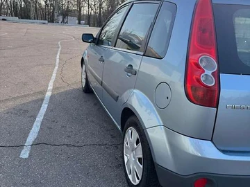 Авто Ford Fiesta 2006 № 8415227