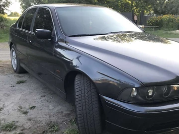 Авто BMW 5 Series 2000 № 8415336