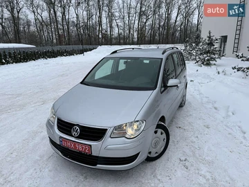 Авто Volkswagen Touran 2009 № 8415702