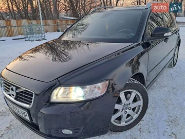 Авто Volvo V50 2012 № 8415718