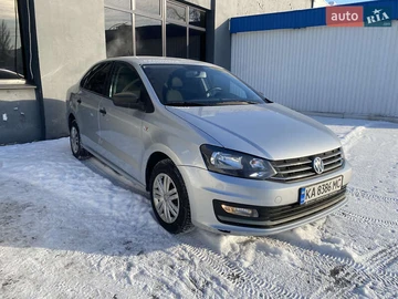 Авто Volkswagen Polo 2017 № 8415740