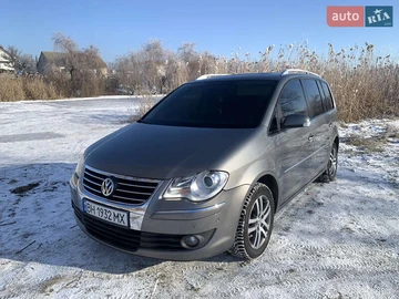 Авто Volkswagen Touran 2007 № 8415960