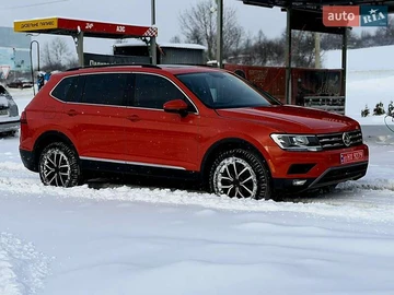Авто Volkswagen Tiguan 2018 № 8416394