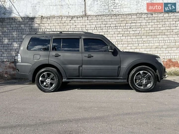 Авто Mitsubishi Pajero Wagon 2008 № 8416424