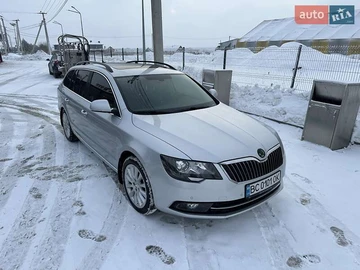 Авто Skoda Superb 2013 № 8416427