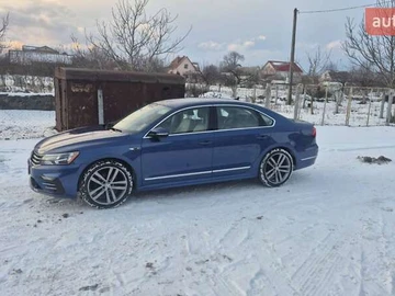 Авто Volkswagen Passat 2017 № 8416509