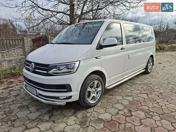 Авто Volkswagen Multivan 2017 № 8416708