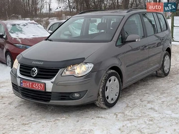 Авто Volkswagen Touran 2008 № 8416966