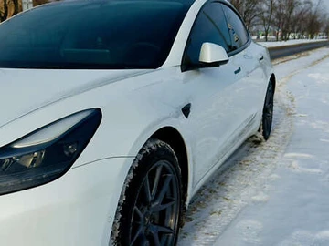 Авто Tesla Model 3 2021 № 8418119
