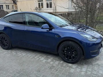 Авто Tesla Model Y 2024 № 8418124