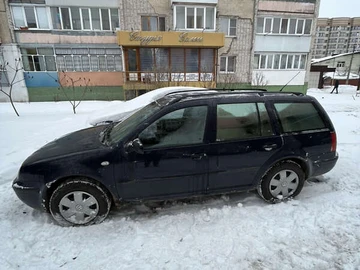Авто Volkswagen Golf 2000 № 8418833