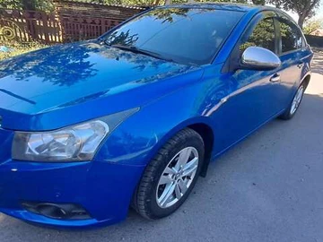 Авто Chevrolet Cruze 2010 № 8418941