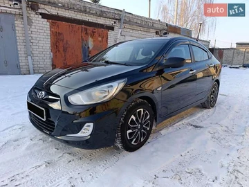 Авто Hyundai Accent 2013 № 8418994