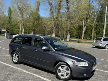 Авто Volvo V50 2012 № 8419109