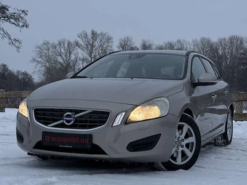 Авто Volvo V60 2011 № 8419110