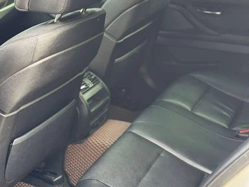 Авто BMW 5 Series 2011 № 8419243
