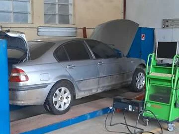 Авто BMW 3 Series 2003 № 8419488