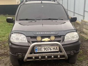 Авто Chevrolet Niva 2009 № 8419563