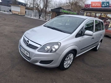 Авто Opel Zafira 2011 № 8419597