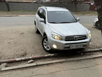 Авто Toyota Rav4 2007 № 8419675