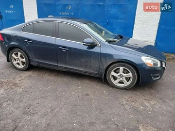 Авто Volvo S60 2013 № 8419718