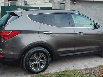 Авто Hyundai Santa Fe 2014 № 8419904