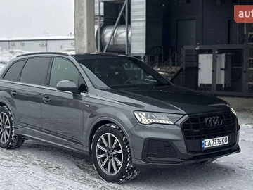 Авто Audi Q7 2021 № 8420095