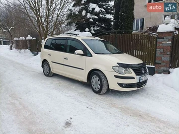 Авто Volkswagen Touran 2007 № 8420264