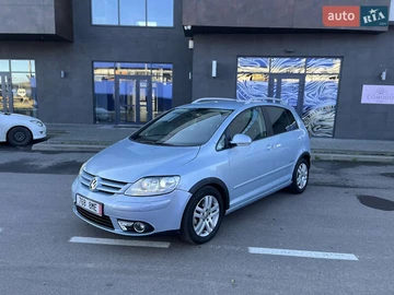 Авто Volkswagen Golf Plus 2008 № 8420265