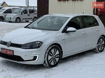 Авто Volkswagen E-Golf 2016 № 8420354