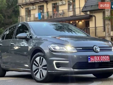 Авто Volkswagen E-Golf 2018 № 8420422