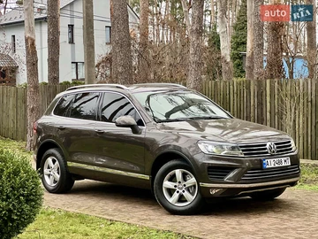 Авто Volkswagen Touareg 2017 № 8420503