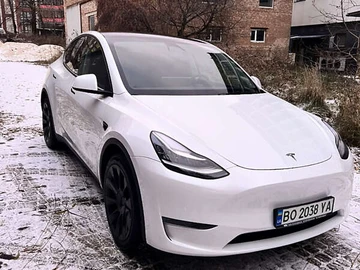 Авто Tesla Model Y 2022 № 8421094