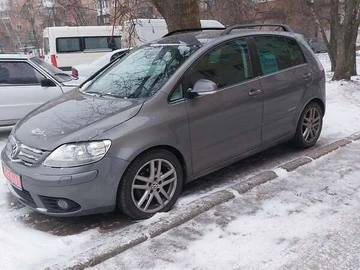 Авто Volkswagen Golf Plus 2008 № 8421238
