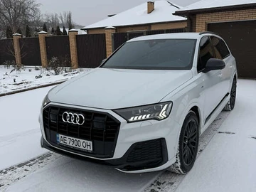 Авто Audi Q7 2023 № 8421388