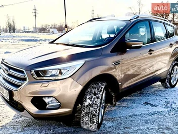 Авто Ford Kuga 2019 № 8421723