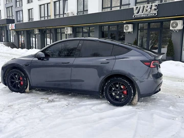 Авто Tesla Model Y 2023 № 8421764