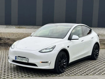 Авто Tesla Model Y 2022 № 8421766