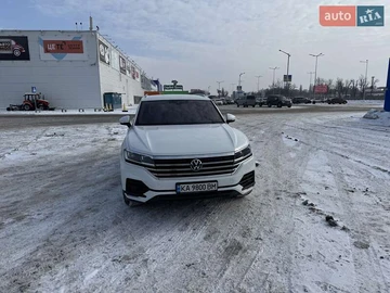Авто Volkswagen Touareg 2021 № 8421782