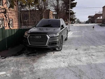 Авто Audi Q7 2017 № 8422105